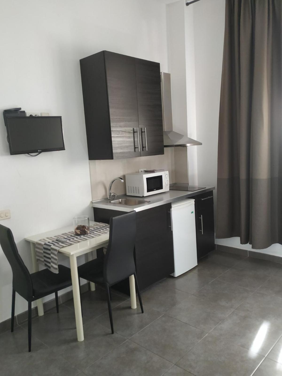 Apartamentos El Patio Los Llanos De Aridane Esterno foto