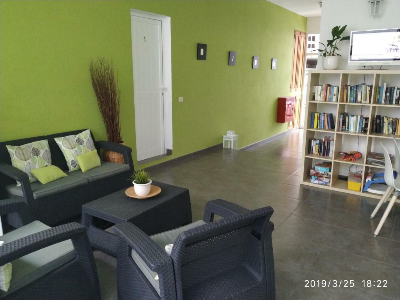Apartamentos El Patio Los Llanos De Aridane Esterno foto