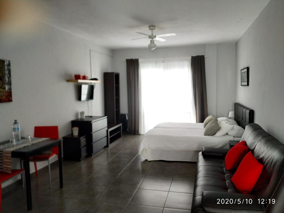 Apartamentos El Patio Los Llanos De Aridane Esterno foto